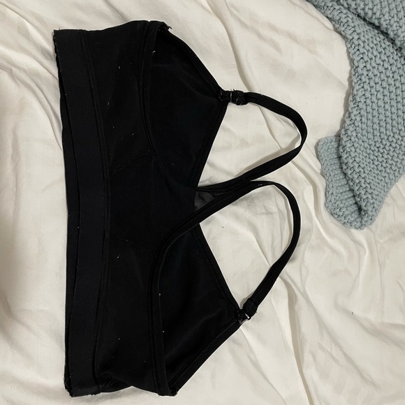 Black Aerie sports bra - Picture 4 of 5